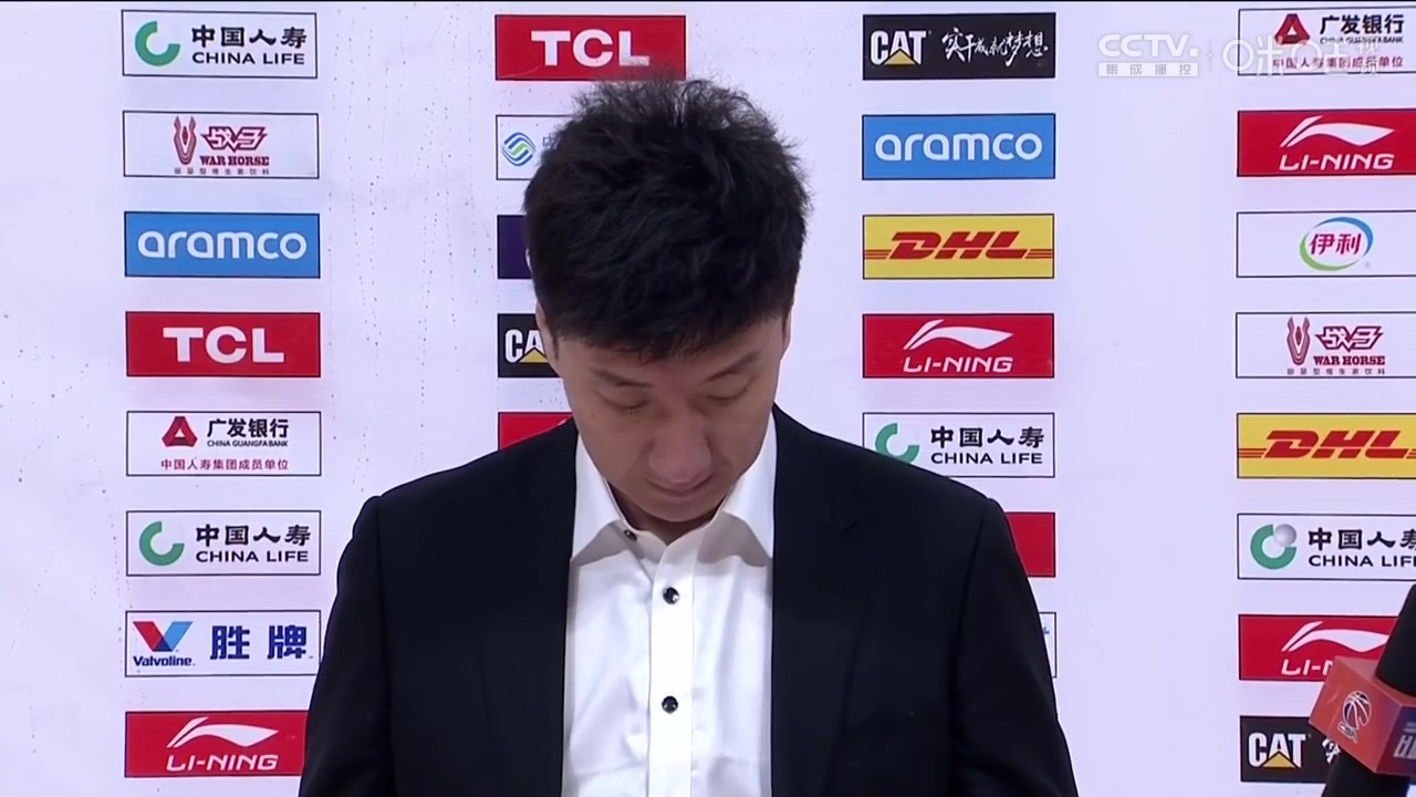 韩硕：由于人手不足 我们耗尽了最后的子弹 谢谢这些兄弟！